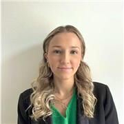Étudiante en BBA international en 2eme année d’école de commerce. Ayant une mère trilingue et une belle-mère quadrilingue, je peux enseigner le français, l’anglais et l’espagnol pour débutants !